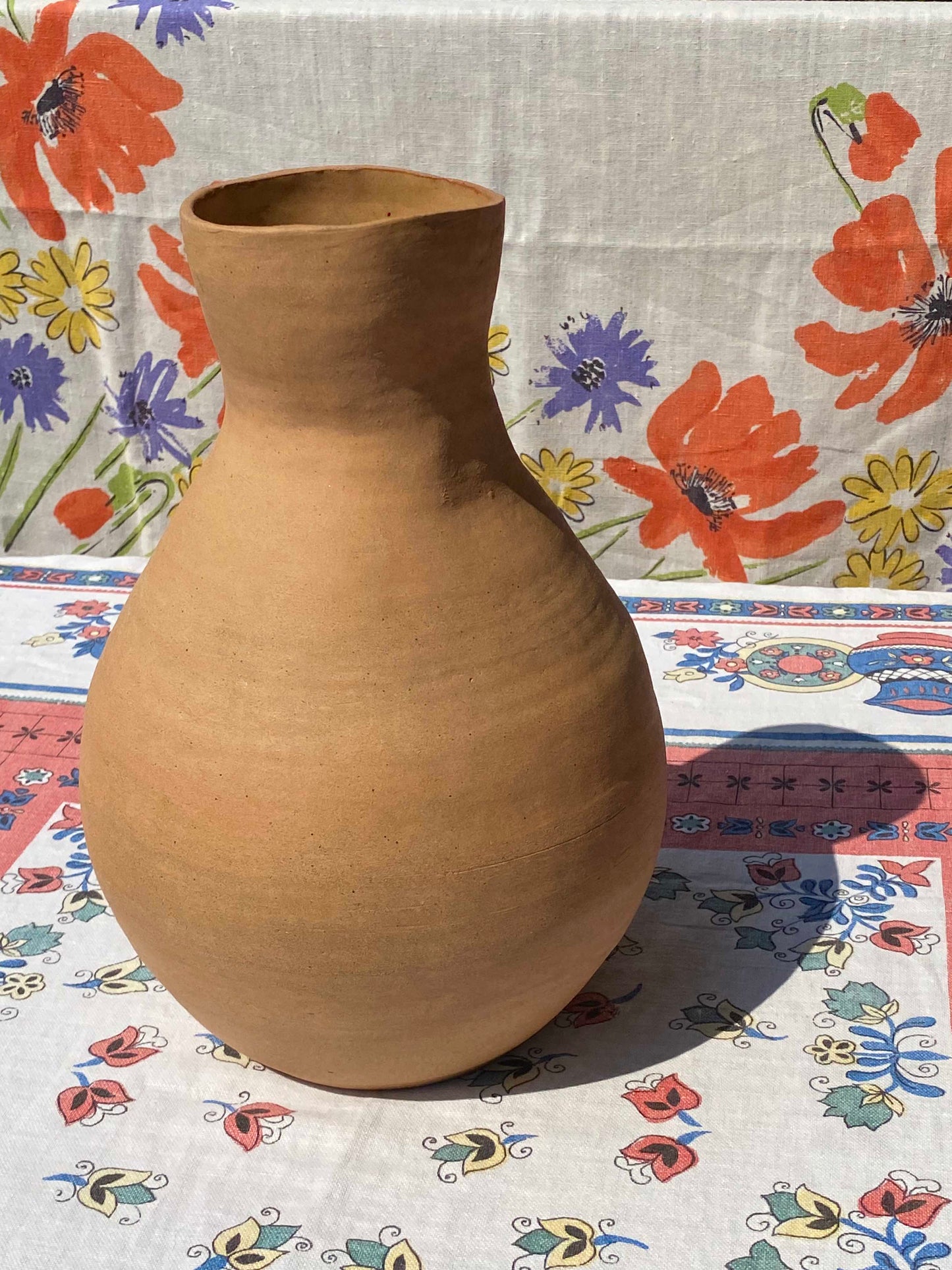 CAITLIN PRINCE - LARGE ROUNDED POT