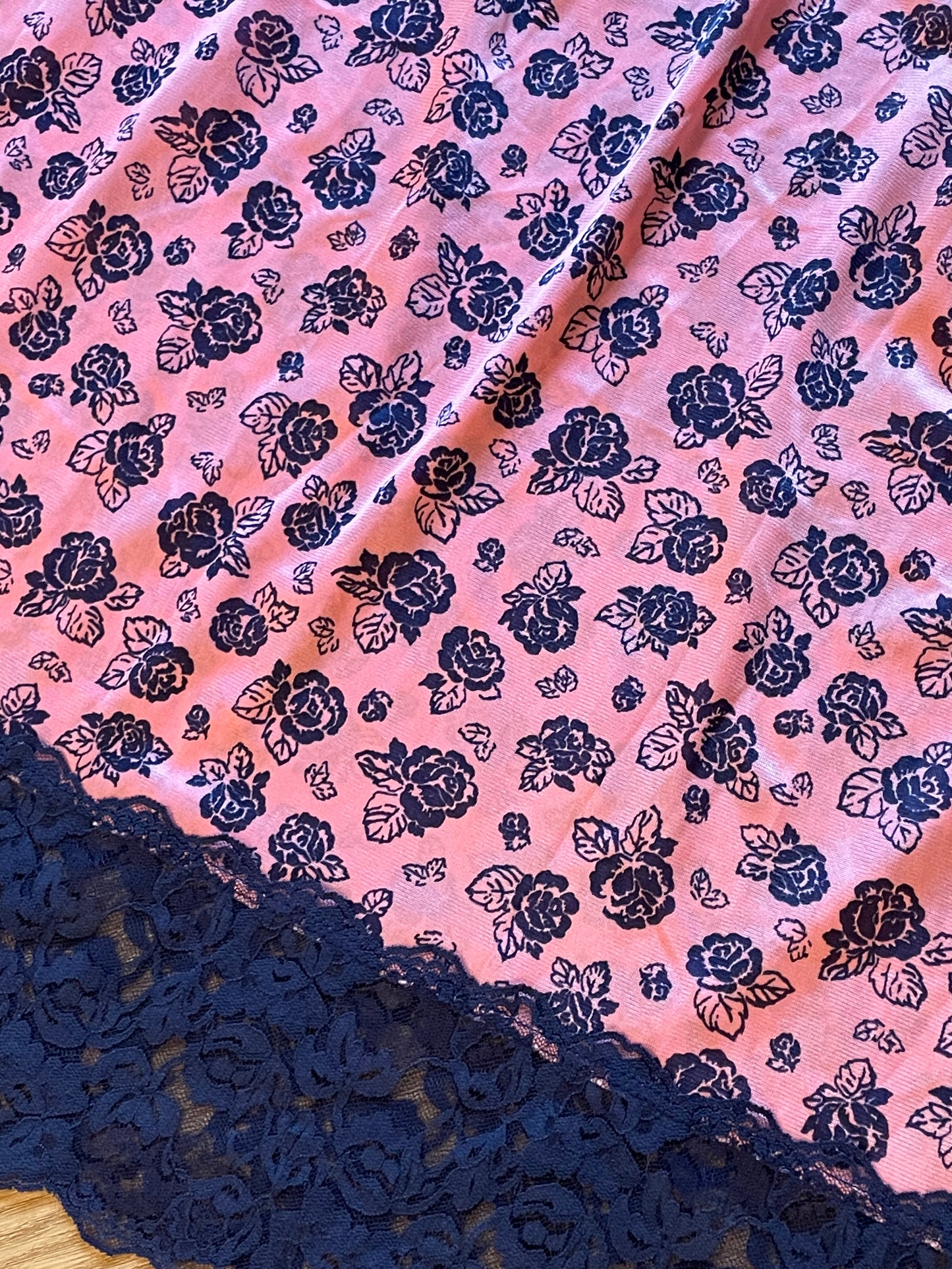 PEARLE closet - Vintage floral slip skirt